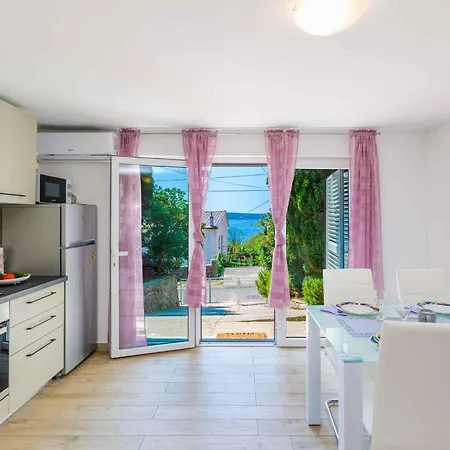 In 39512 Apartament Dramalj